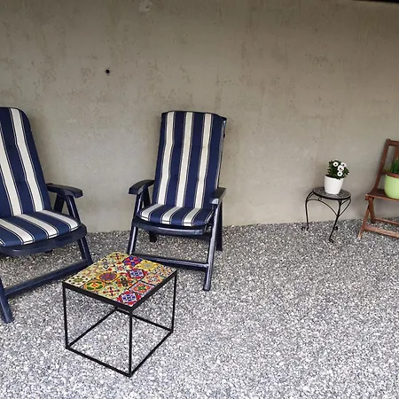 Apartment Little Tiny Village Haus 1 *