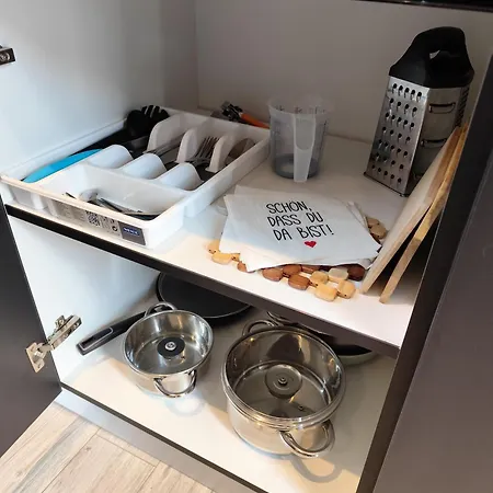 Little Tiny Village Haus 1